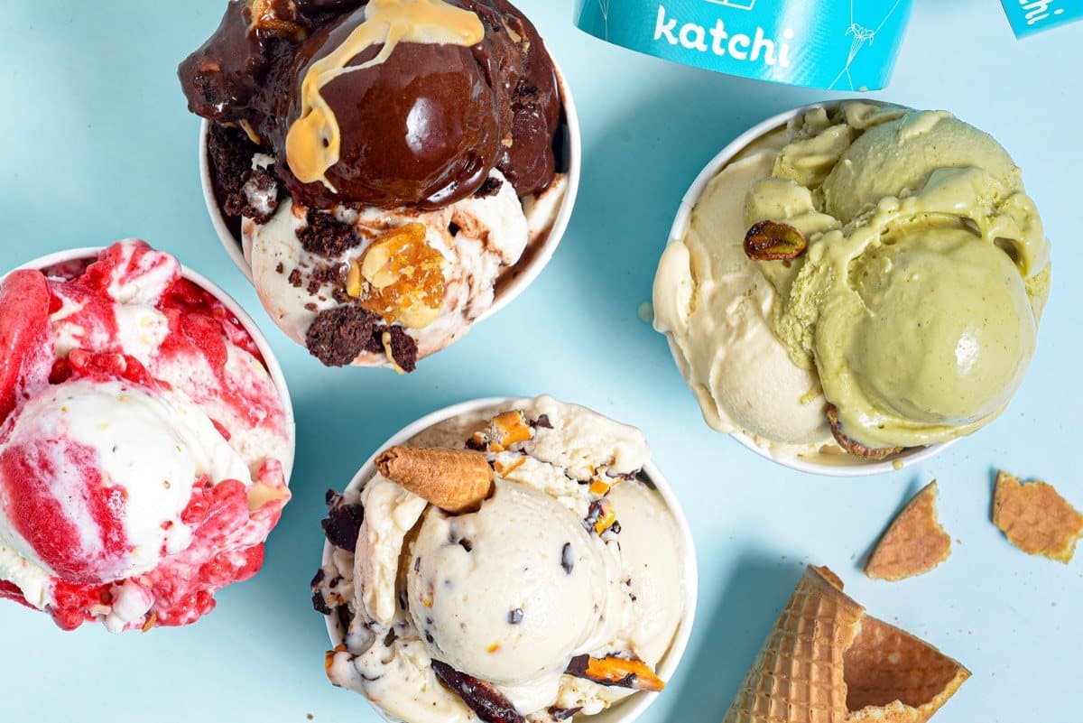 Zwei Kugeln Eis im Katchi-Becher – was kostet eine Kugel Eis?