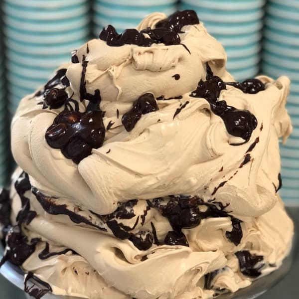 Hazelnut Praline bei Katchi Ice Cream