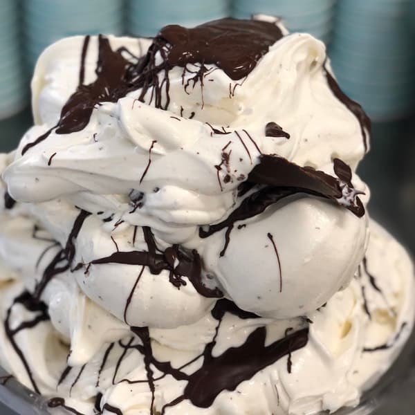 Stracciatella bei Katchi Ice Cream