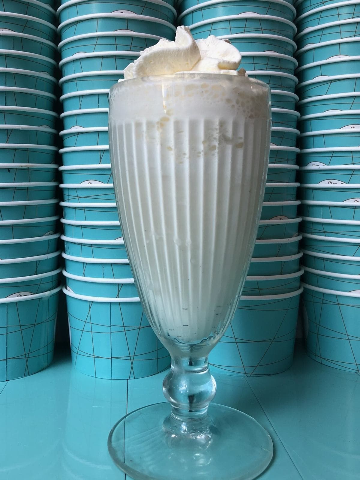 Vanille-Milchshake bei Katchi Ice Cream Berlin