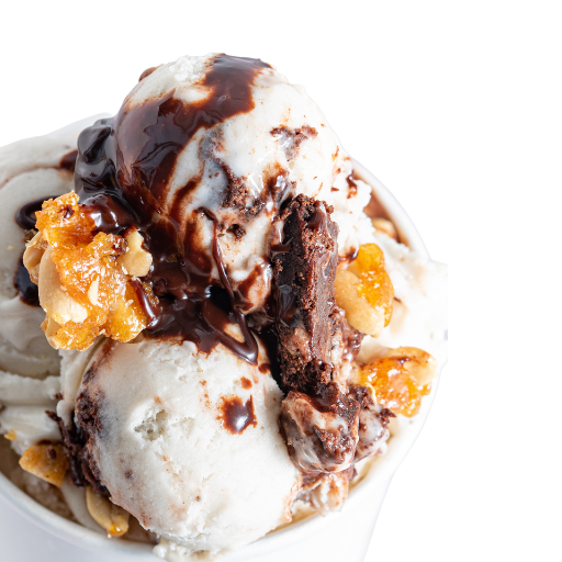 Zwei Kugeln Eis mit Schokoladensoße von Katchi Ice CReam